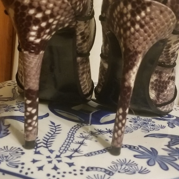 Zara snakeskin gladiator style lace up sandals - Picture 5 of 6